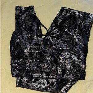 Women's Black Metallic Snake Print Athletic Set